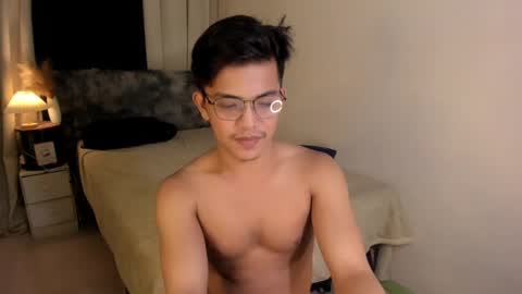 yourasian_bradley online show from March 2025 05:28:02 PM