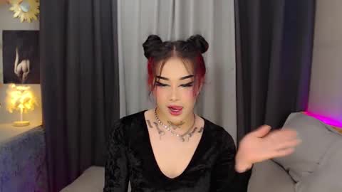 kim online show from February 2025 06:49:02 PM