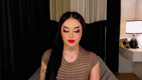 kim online show from December 2025 12:27:01 AM