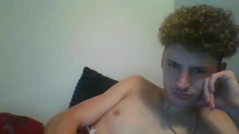 yourbitch1762 online show from September 2025 04:00:01 PM