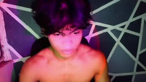 Snapshot of yourboycumrain chatting on June 2026 11:25:01 PM rainy online show from June 2026 11:25:01 PM