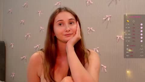 Snapshot of yourcreamyister chatting on November 2025 09:37:02 PM creamysister online show from November 2025 09:37:02 PM