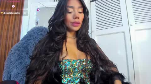 Selena online show from December 2024 04:09:01 AM