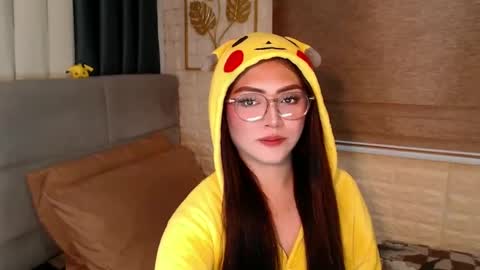 JEN  online show from January 2025 12:24:01 PM