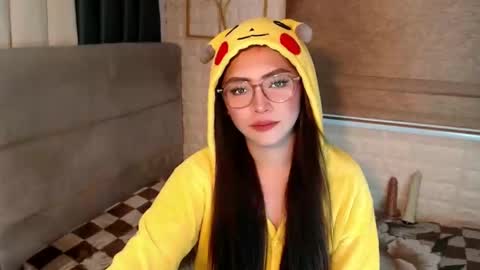 JEN  online show from January 2025 06:48:02 AM