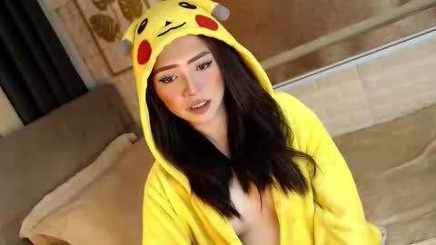 JEN  online show from October 2025 11:29:01 AM