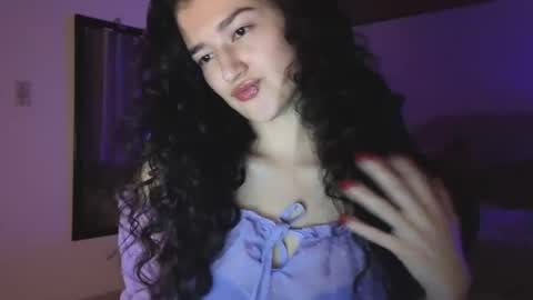 Snapshot of yourdreamgirl2025 chatting on April 2026 12:11:02 AM yourdreamgirl2025 online show from April 2026 12:11:02 AM