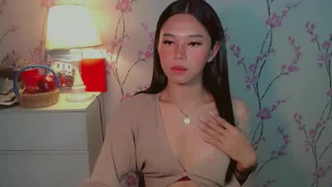 Snapshot of yourdreamgirljane chatting on October 2025 06:17:02 PM JANE online show from October 2025 06:17:02 PM