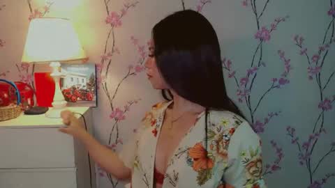 Snapshot of yourdreamgirljane chatting on October 2025 05:35:01 PM JANE online show from October 2025 05:35:01 PM