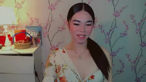 Snapshot of yourdreamgirljane chatting on November 2025 10:19:02 PM JANE online show from November 2025 10:19:02 PM