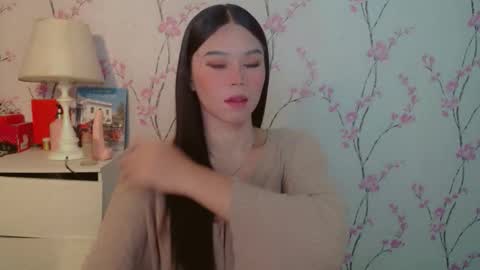 Snapshot of yourdreamgirljane chatting on December 2025 03:33:01 AM JANE online show from December 2025 03:33:01 AM