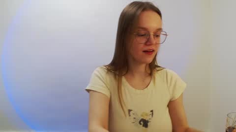 Lana online show from February 2025 09:40:01 PM