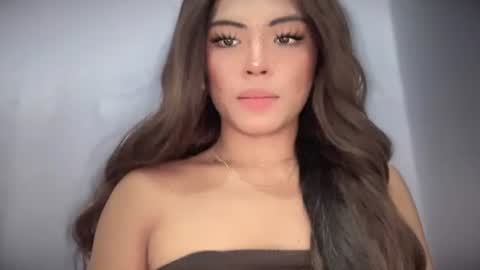 Snapshot of yourehot_pretty chatting on April 2026 11:31:01 PM Do read my bio online show from April 2026 11:31:01 PM