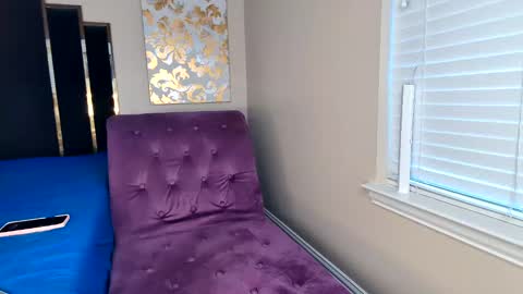 Horny Hotwife Wants To Play online show from September 2025 10:35:01 PM