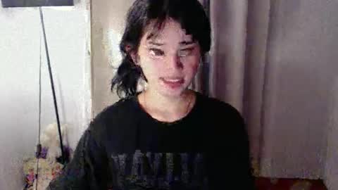 PrettyElla online show from September 2025 09:42:02 AM