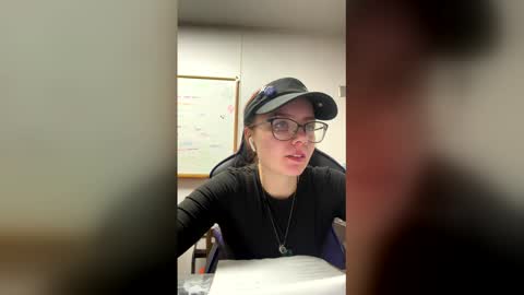 yourfavoriteshorty online show from February 2026 07:40:01 AM