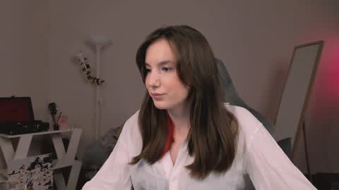 Chloe online show from January 2025 07:56:01 PM