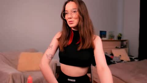 Chloe online show from February 2025 05:15:02 AM