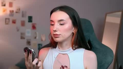 Chloe online show from September 2025 08:32:02 PM