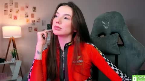 Chloe online show from October 2025 04:16:02 AM