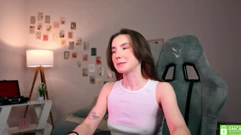 Chloe online show from November 2025 04:55:02 AM