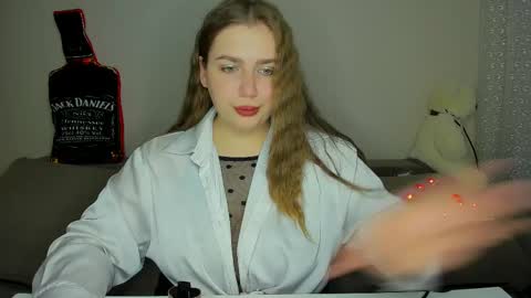 yourgem__ online show from March 2025 07:32:01 PM