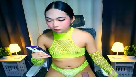 Snapshot of yourgirlzachary chatting on November 2025 09:30:02 AM Goddess Yoshi online show from November 2025 09:30:02 AM