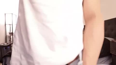 Snapshot of yourguuy21 chatting on March 2026 05:09:02 AM yourguuy21 online show from March 2026 05:09:02 AM