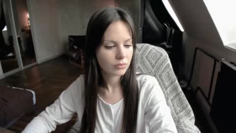 Aida online show from September 2025 07:32:02 AM