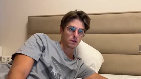 Chris online show from November 2025 07:11:02 AM