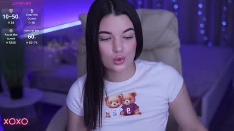 Snapshot of yourlolabunny chatting on November 2025 10:31:02 PM L O L A online show from November 2025 10:31:02 PM