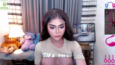 CHARLOTTE online show from November 2025 07:03:01 PM