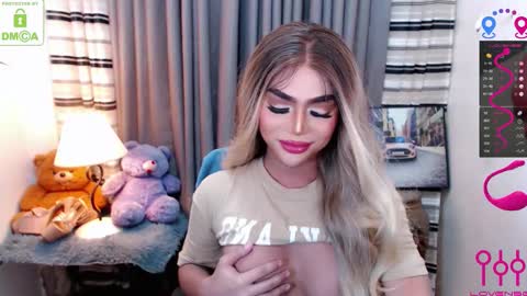 CHARLOTTE online show from November 2025 06:54:01 PM