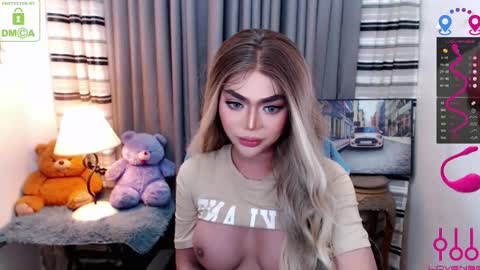 CHARLOTTE online show from December 2025 08:26:01 PM