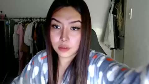 tifanny online show from February 2025 06:03:01 AM