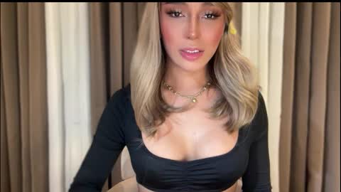 Pearl online show from October 2025 12:07:02 PM