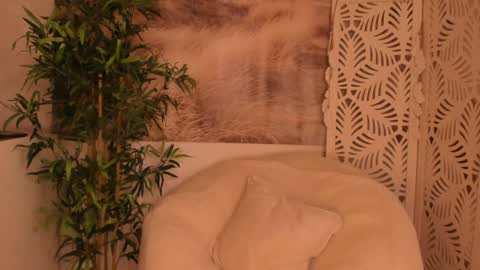 Sarah online show from December 2024 10:34:02 PM