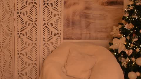 Sarah online show from December 2024 11:12:02 PM