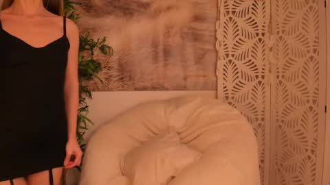 Sarah online show from February 2025 10:58:01 PM