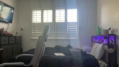 Snapshot of yourmila1 chatting on February 2026 11:27:02 PM yourmila1 online show from February 2026 11:27:02 PM