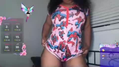 Snapshot of yourmommysilk chatting on June 2026 10:28:02 AM YOURMOMMY online show from June 2026 10:28:02 AM