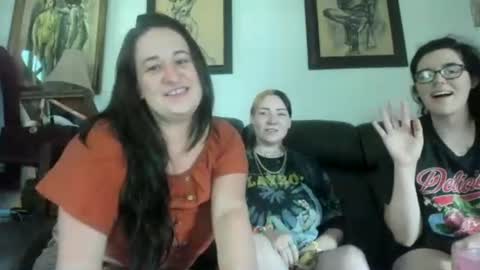Snapshot of yournewfavoritecamgirl chatting on July 2026 04:45:02 PM Lexi online show from July 2026 04:45:02 PM