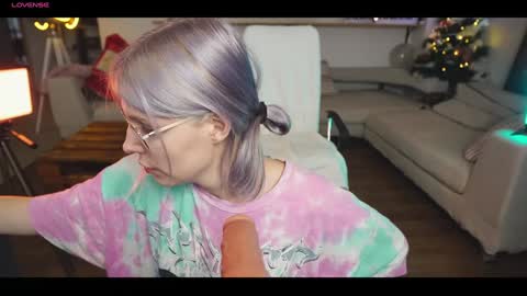                                                      online show from December 2024 08:09:01 AM