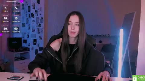 Eva online show from September 2025 08:52:02 PM