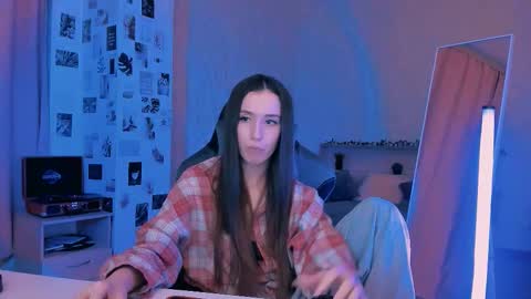 Eva online show from October 2025 08:38:02 PM