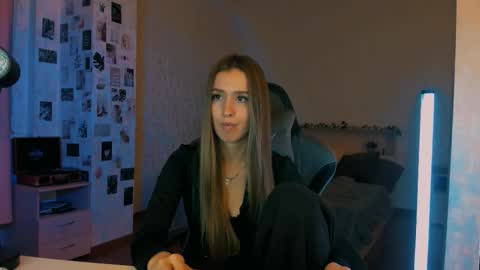 Eva online show from November 2025 07:24:02 PM