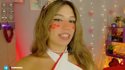 Snapshot of yourrmuse_ chatting on May 2026 04:51:02 AM Isabella but you can call me Isa .-. online show from May 2026 04:51:02 AM