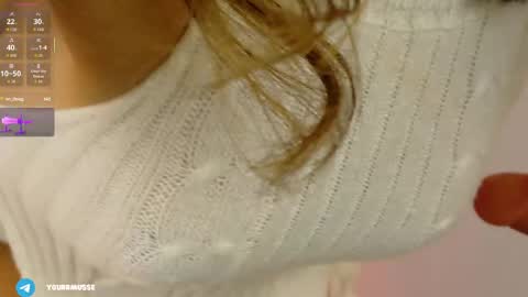 Snapshot of yourrmuse_ chatting on June 2026 05:45:02 AM Isabella but you can call me Isa .-. online show from June 2026 05:45:02 AM