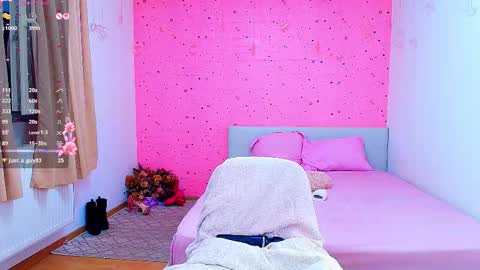 Snapshot of yours_lisa chatting on September 2025 04:41:01 PM online show from September 2025 04:41:01 PM