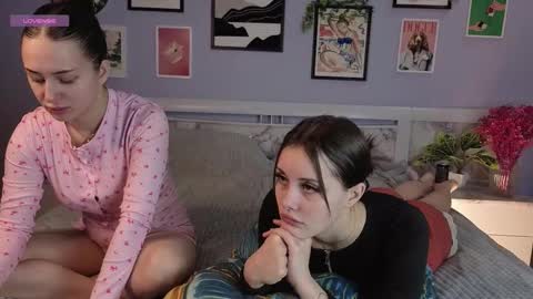 yoursecretplessure online show from November 2025 04:01:02 AM